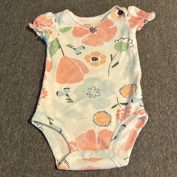 Carter’s Girl Floral Onesie w/ Blue Jeans, 2-Pc - Picture 3 of 4